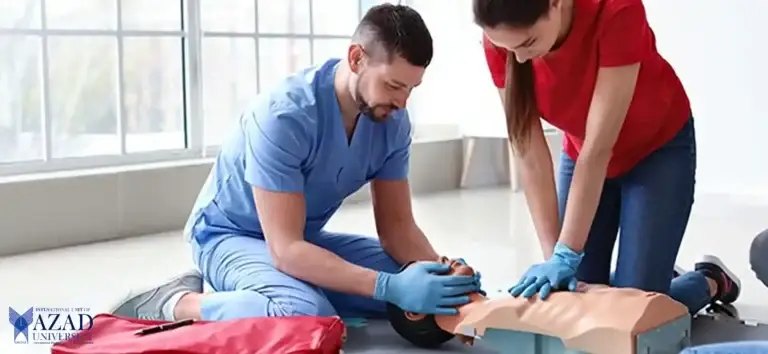 Atelier de premiers secours de l'Université Azad : essentiel pour chaque étudiant